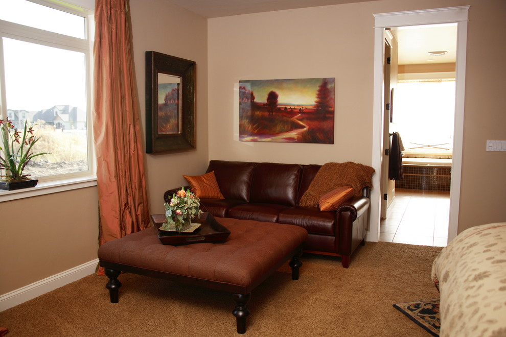 Bedroom - mid-sized transitional master carpeted and beige floor bedroom idea in Seattle with beige walls