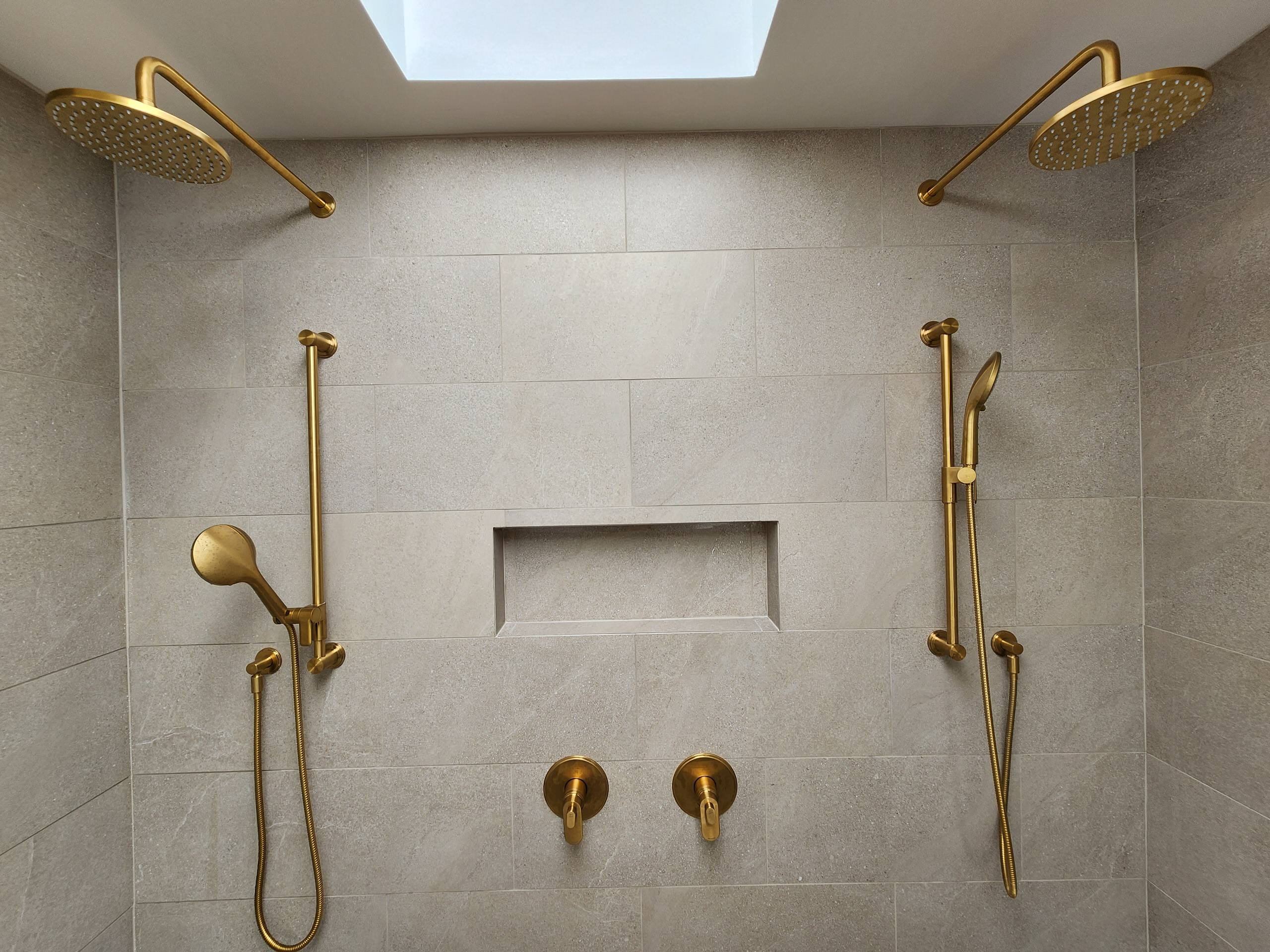 Luxurious Double Shower Area