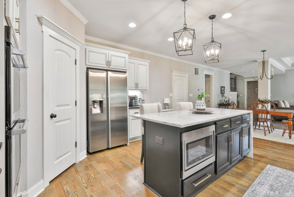 Wanda Aldinger's Beautiful New Kitchen