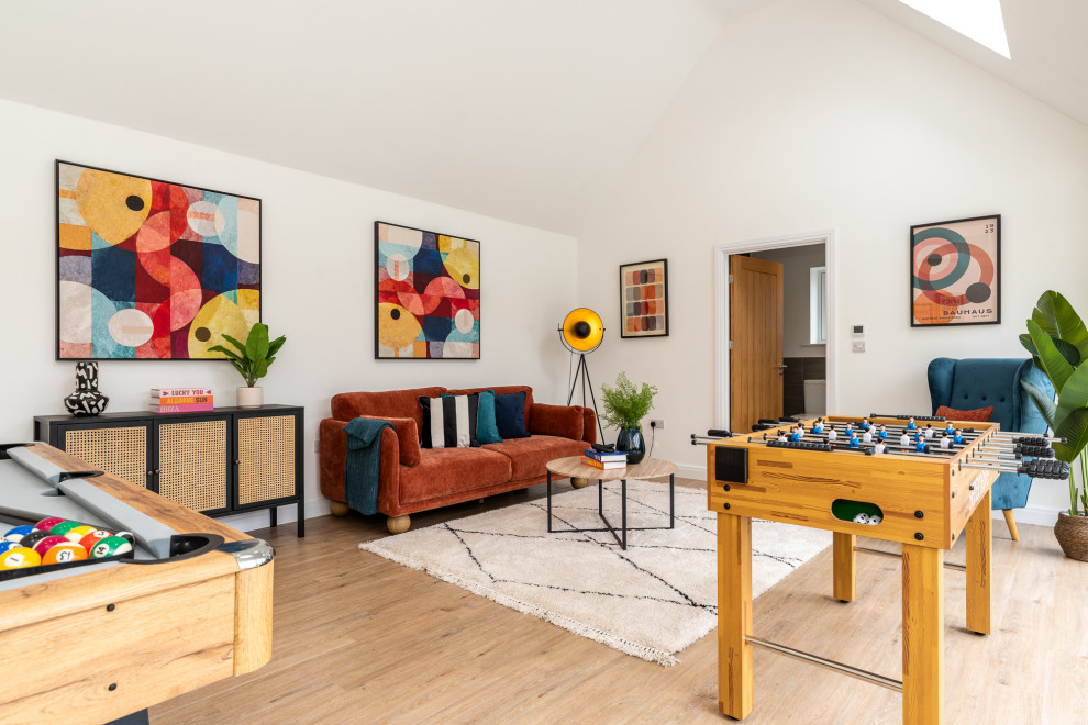 Walnut Close - New Build - Stage to Sell