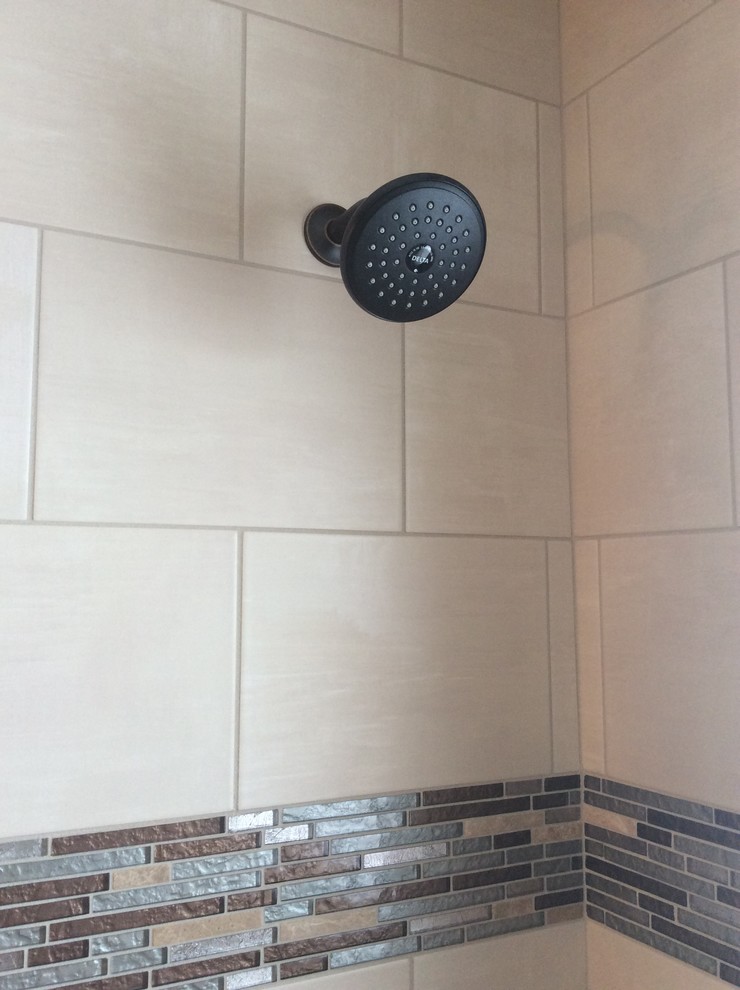 Bathroom - transitional bathroom idea