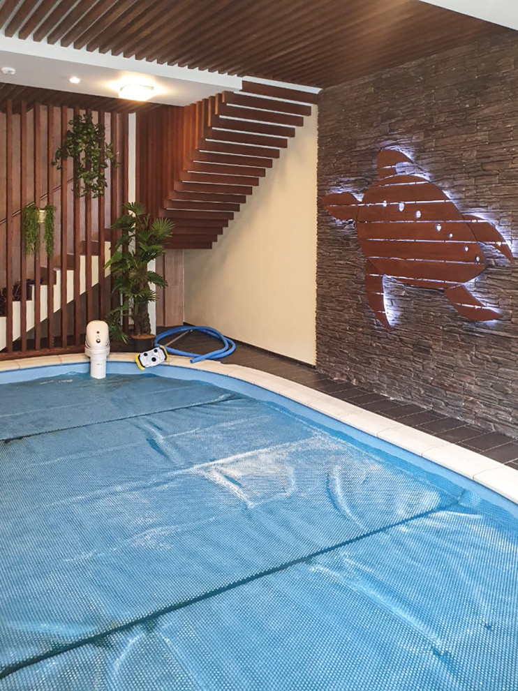 Бассейн в частном доме