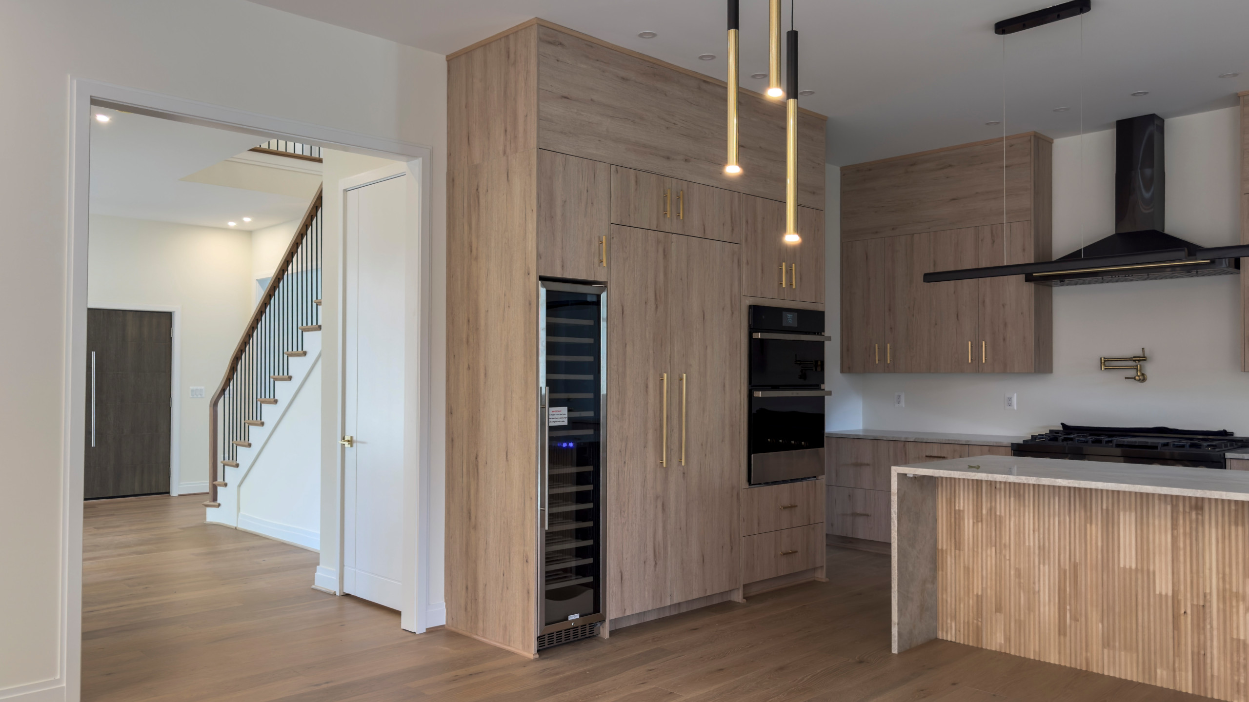 144_Attractive Transitional Staircase in Impressive Modern Home, Vienna VA 22180