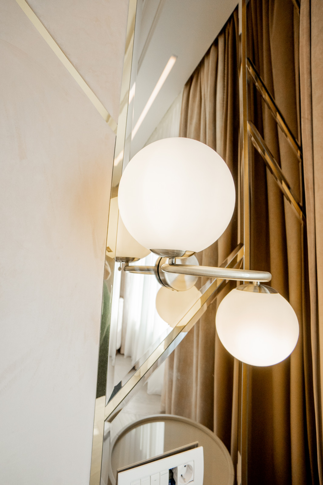 РЕМОНТ ДВУХКОМНАТНОЙ КВАРТИРЫ 60 КВ. М В СТИЛЕ НЕОКЛАССИКА