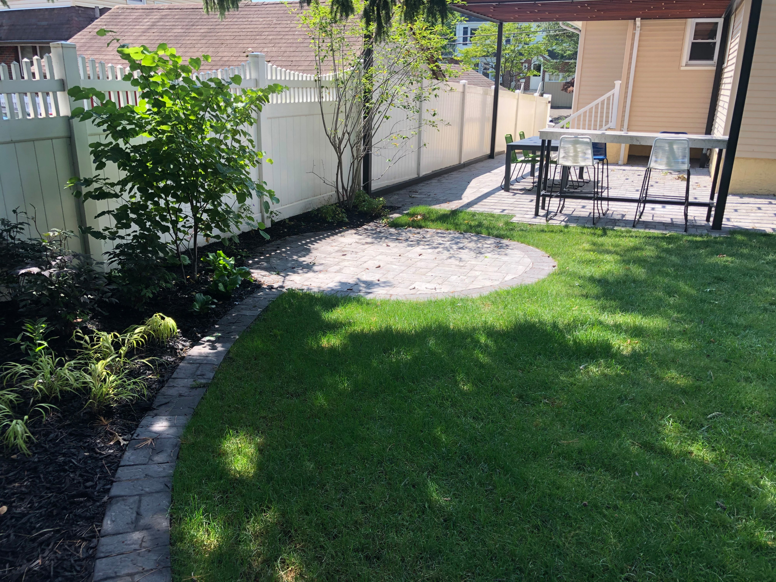 Englewood Shaded Garden