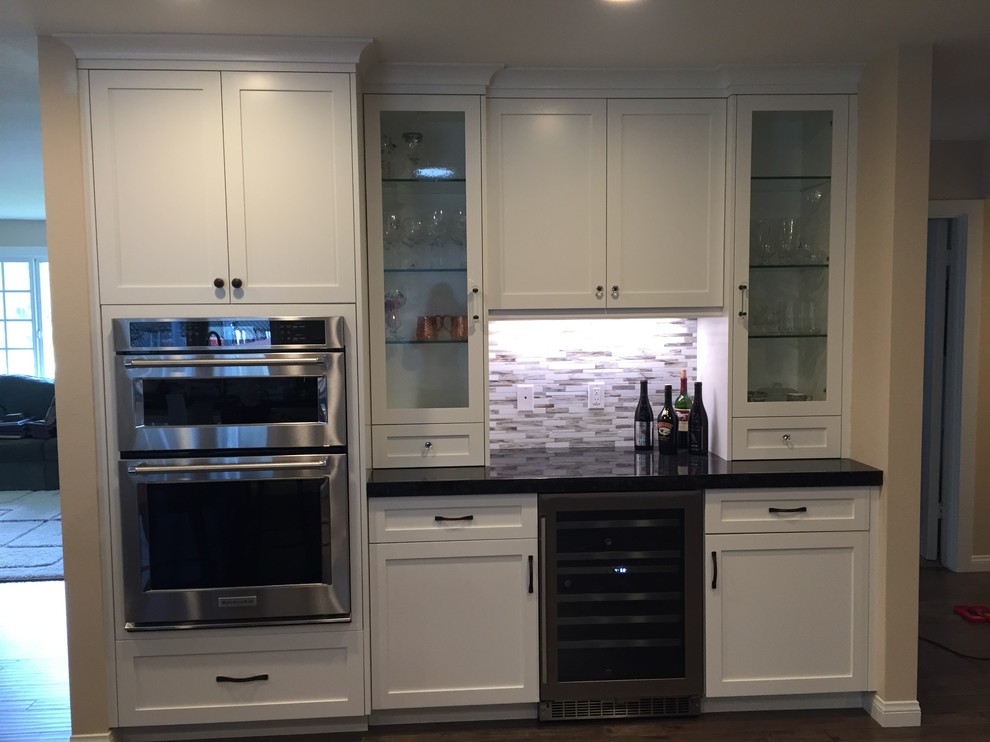 Transitional home design photo in Orange County