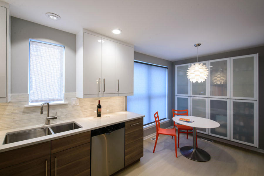 Kitchen - kitchen idea in Chicago