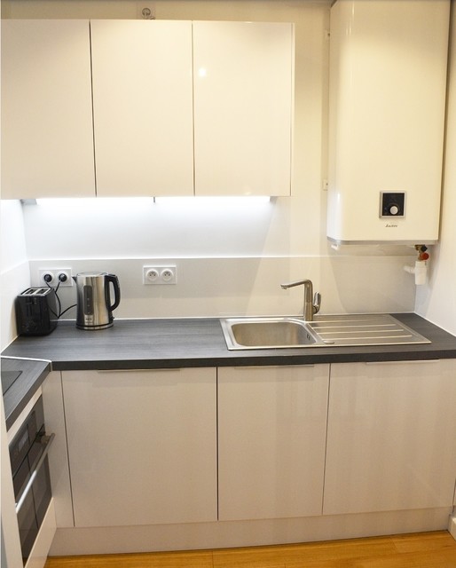 L&eacute;on contemporary-kitchen