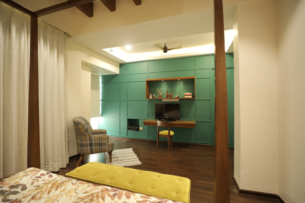 This is an example of a classic bedroom in Delhi.