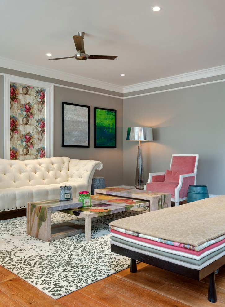 This is an example of a coastal living room in Bengaluru.