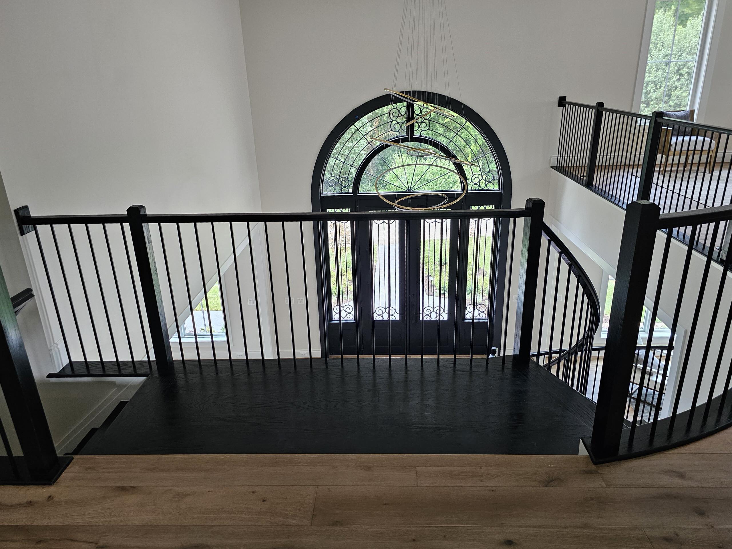 Elegant Curve Elevates Modern Design, Mclean, VA 22101