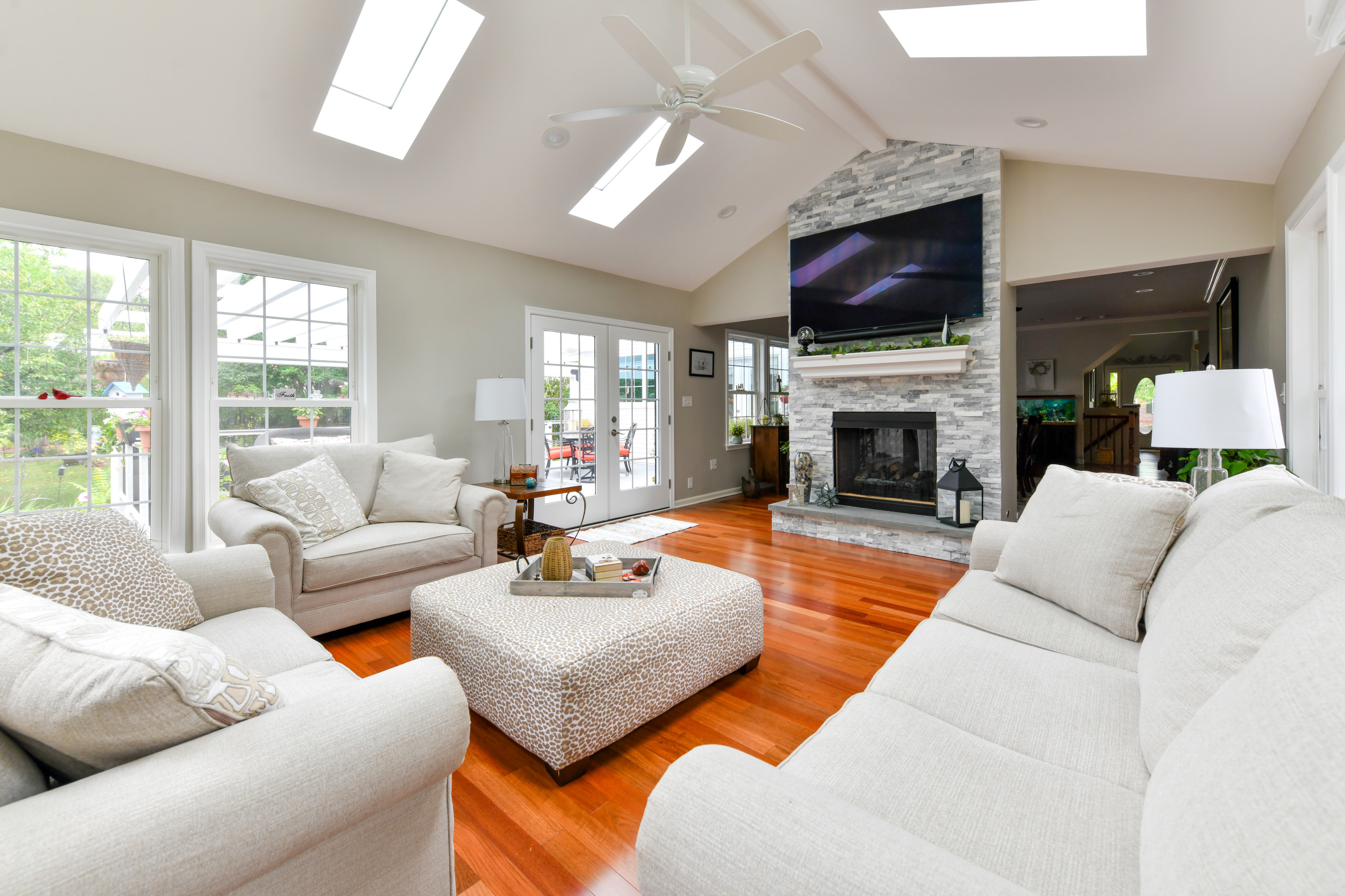 Huge Entertaining Deck and Sunroom