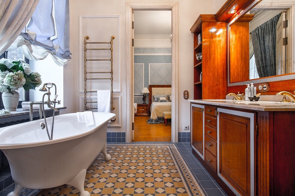 Продолжение истории.........