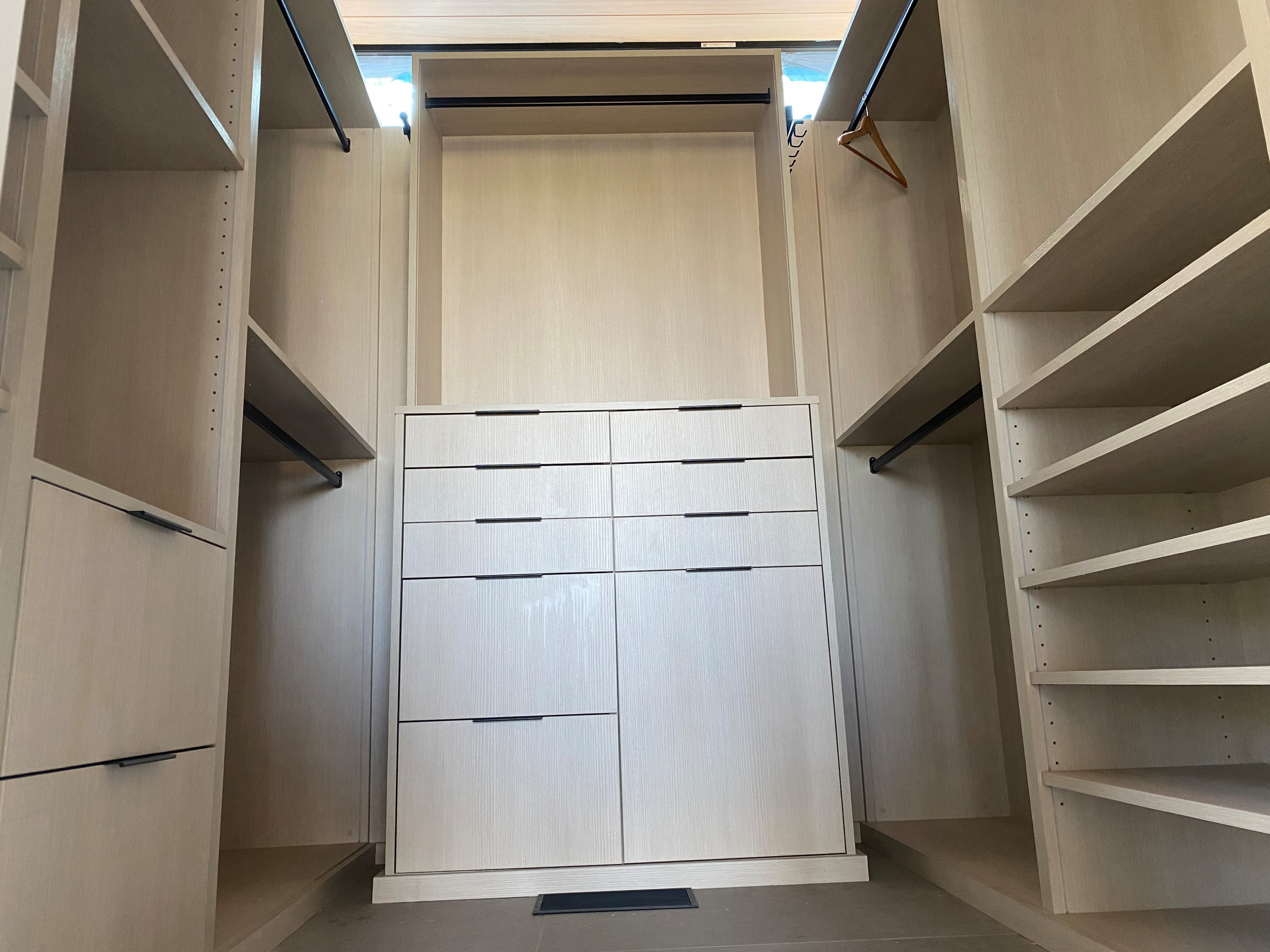 Lebowits Custom Walk-in Closets