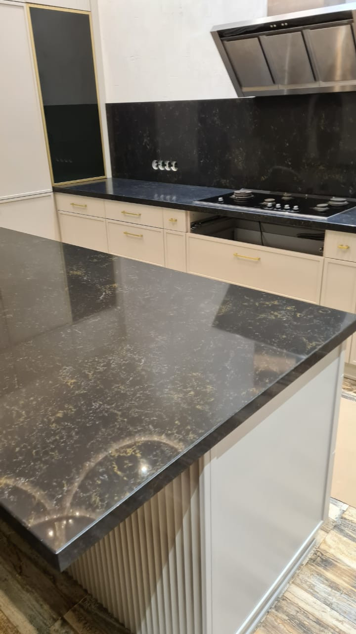 Столешница, стеновая панель, остров из кварцевого агломерата