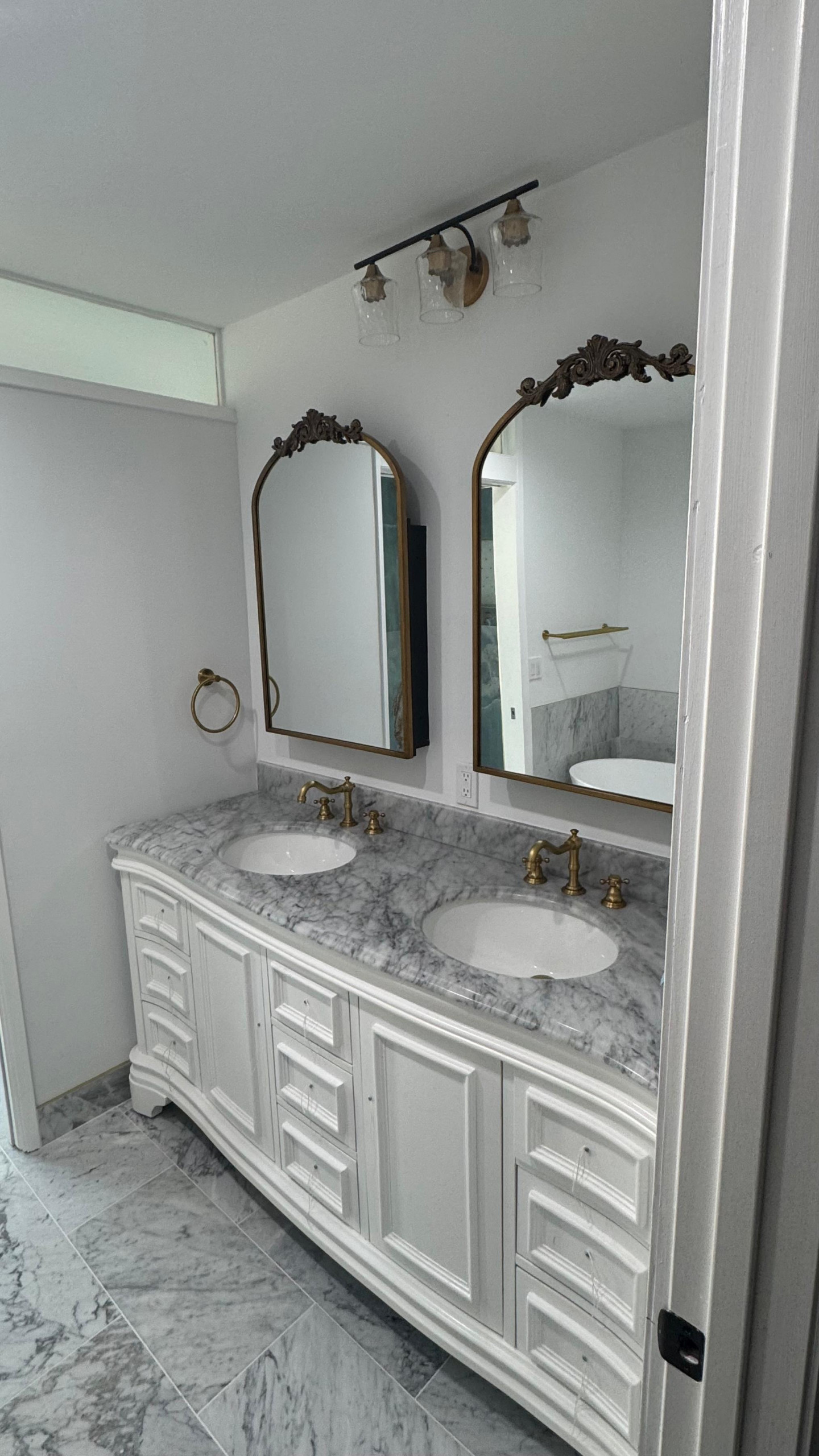 Master Bathroom - Chatsworth
