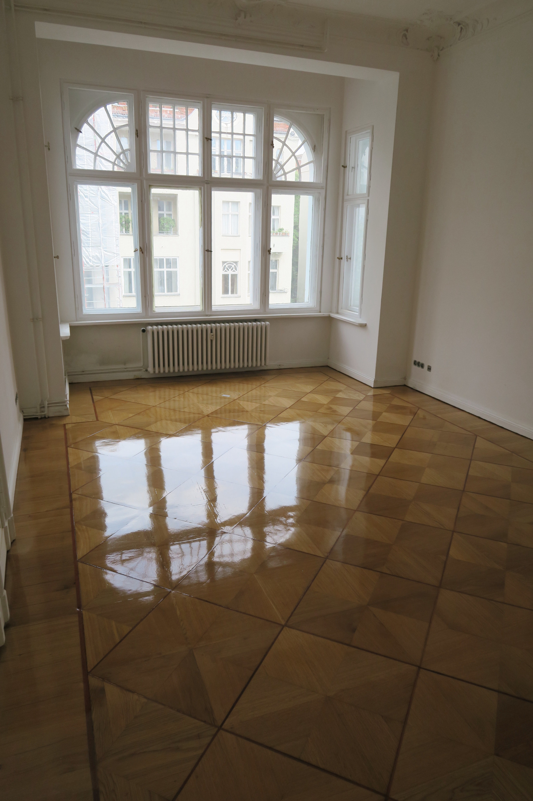 Knesebeckstraße Aufarbeitung von Tafelparkett in einer Wohnung