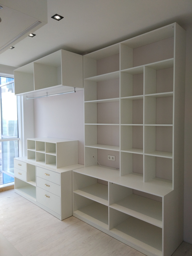 Гардеробная комната для девушки