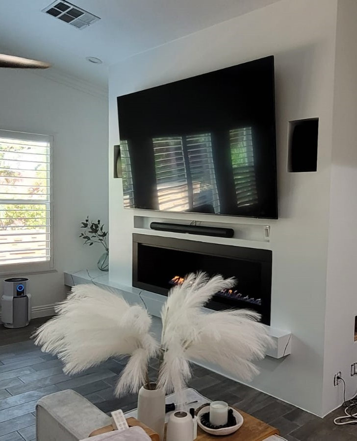 Living Room / Spaces