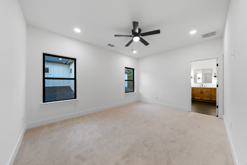 1722 N Olive