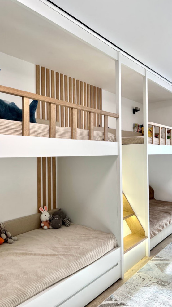 F50052A7-B151-4ED1-A163-71014D9908D4