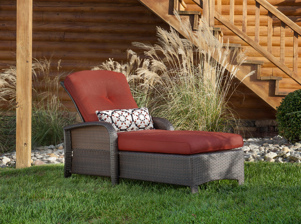 Transitional backyard home design photo