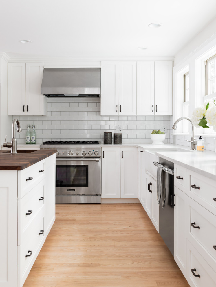 Example of a transitional kitchen design in Boston
