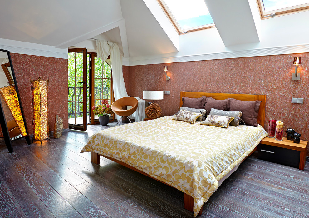 Mid-sized contemporary master bedroom in Moscow with brown walls, no fireplace and dark hardwood floors.