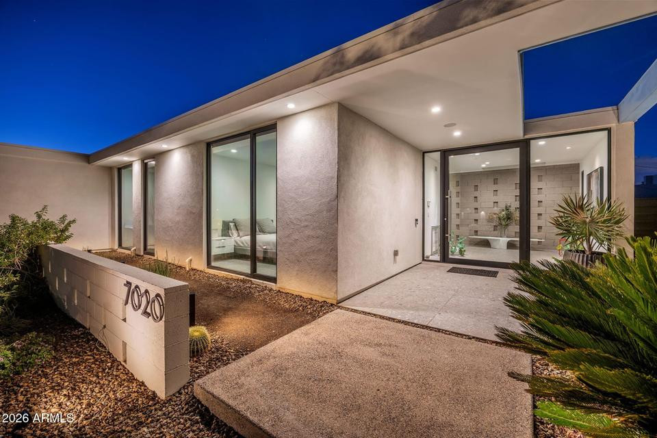 Paradise Valley, AZ 4 Bedroom, 3.5 Bath