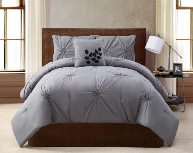 London Pinched Pleat 4piece Comforter Set Contemporary Comforters