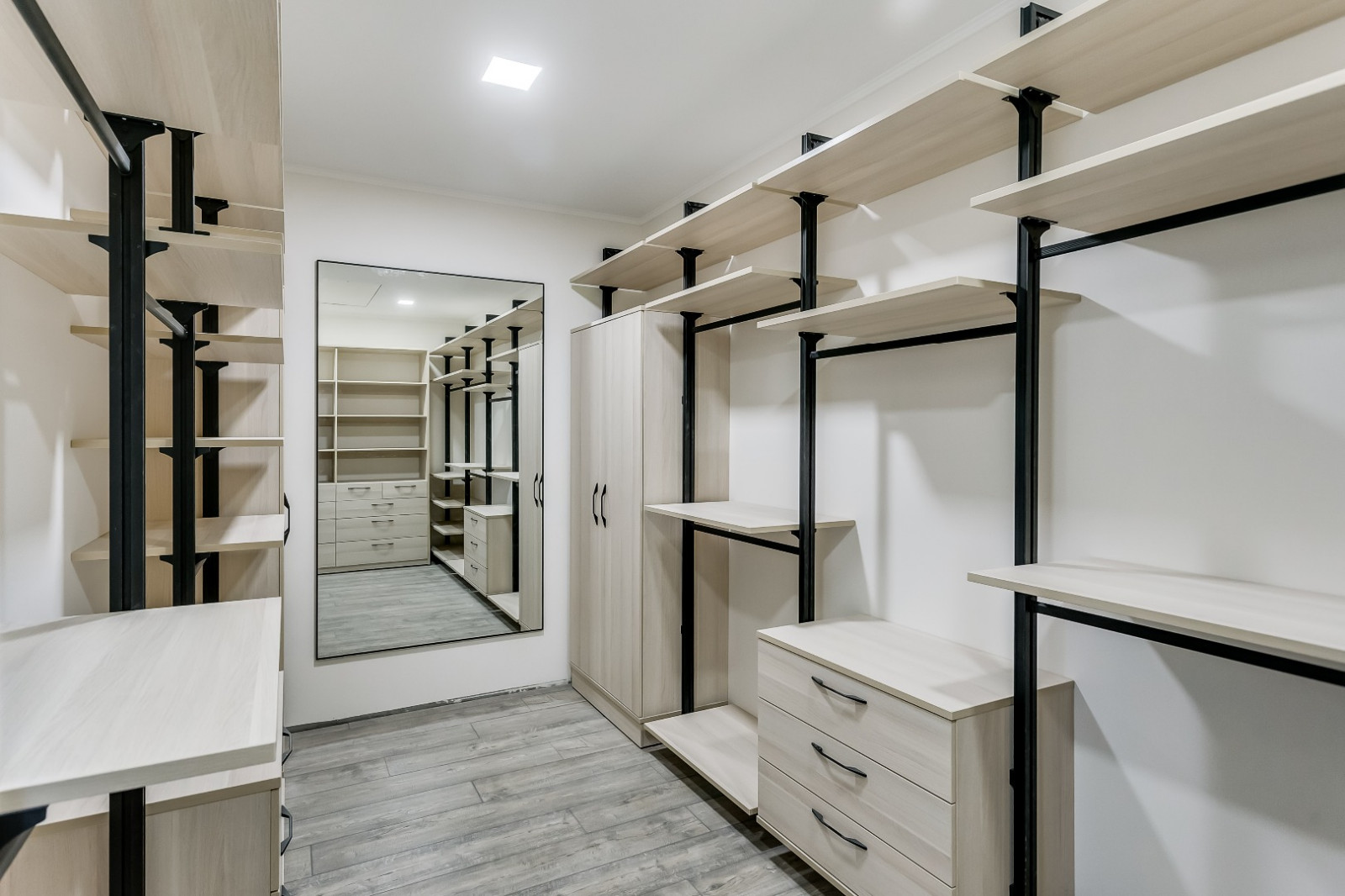 гардеробные системы.