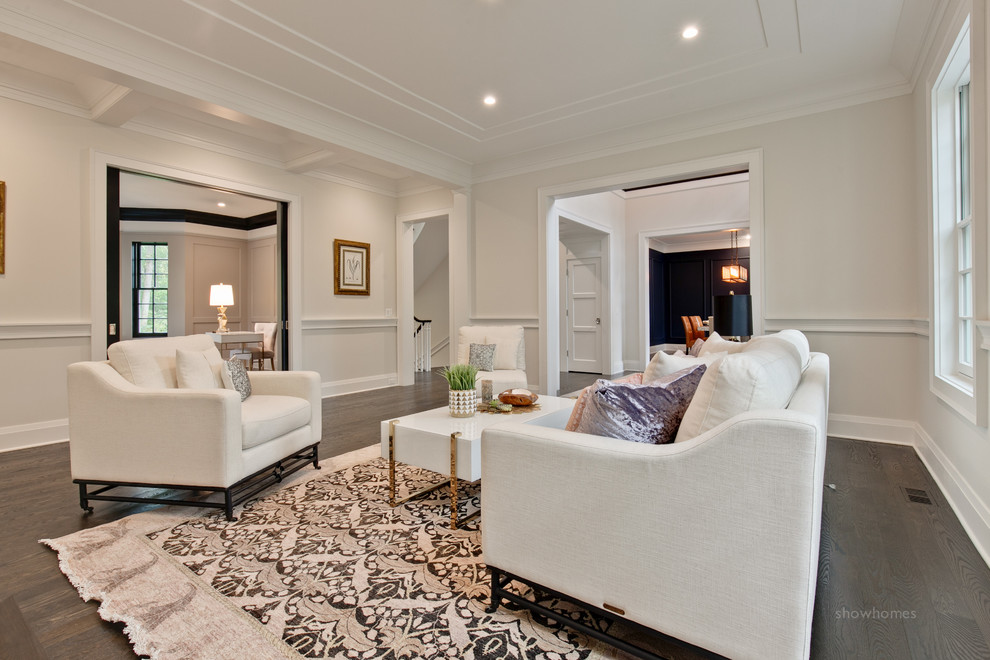 Inspiration for a transitional home design remodel in Chicago