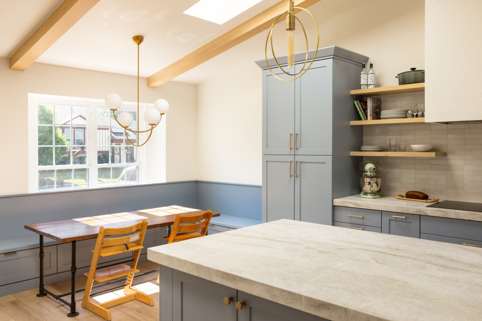 Kitchen - kitchen idea in Denver