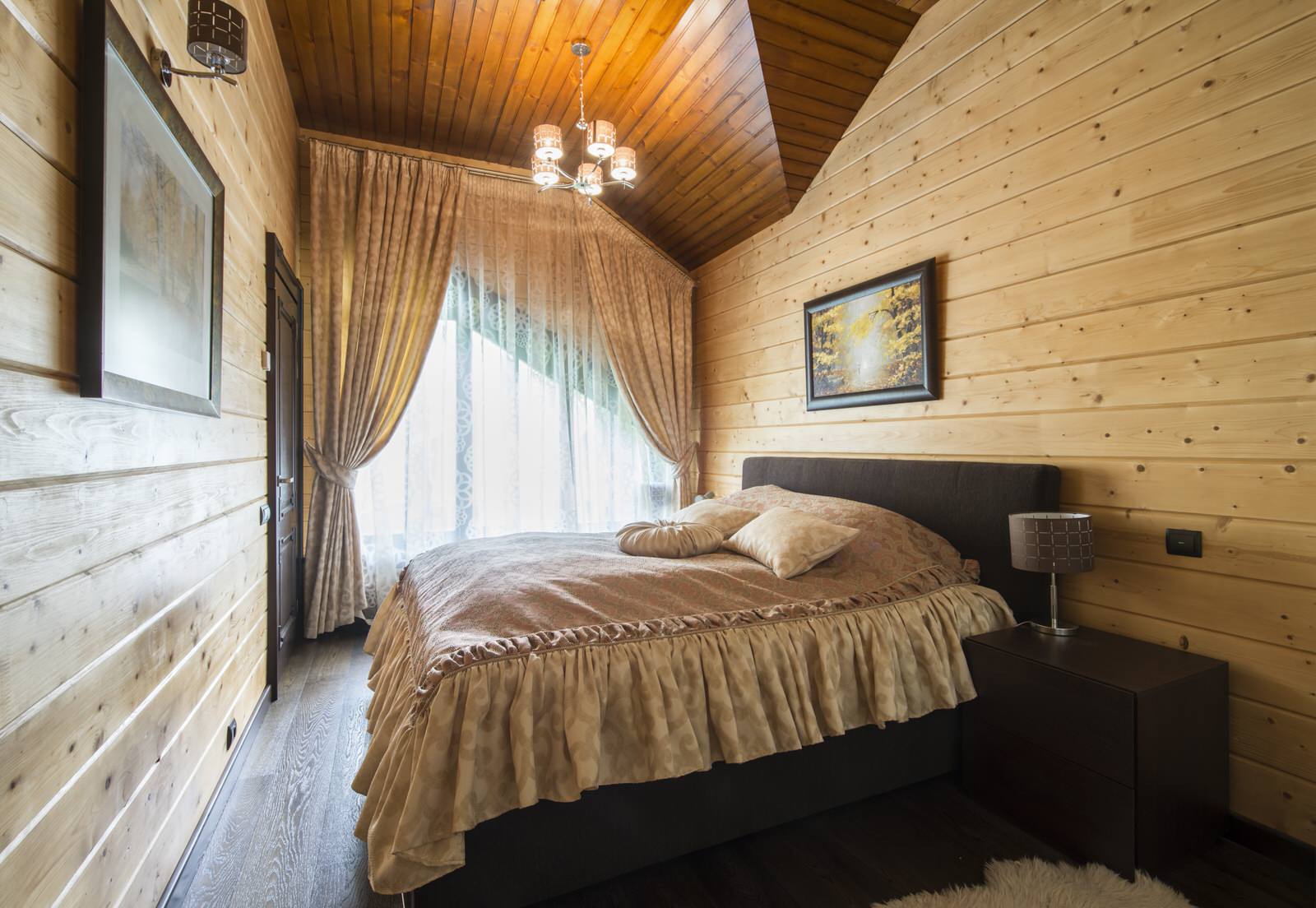 Под одной крышей