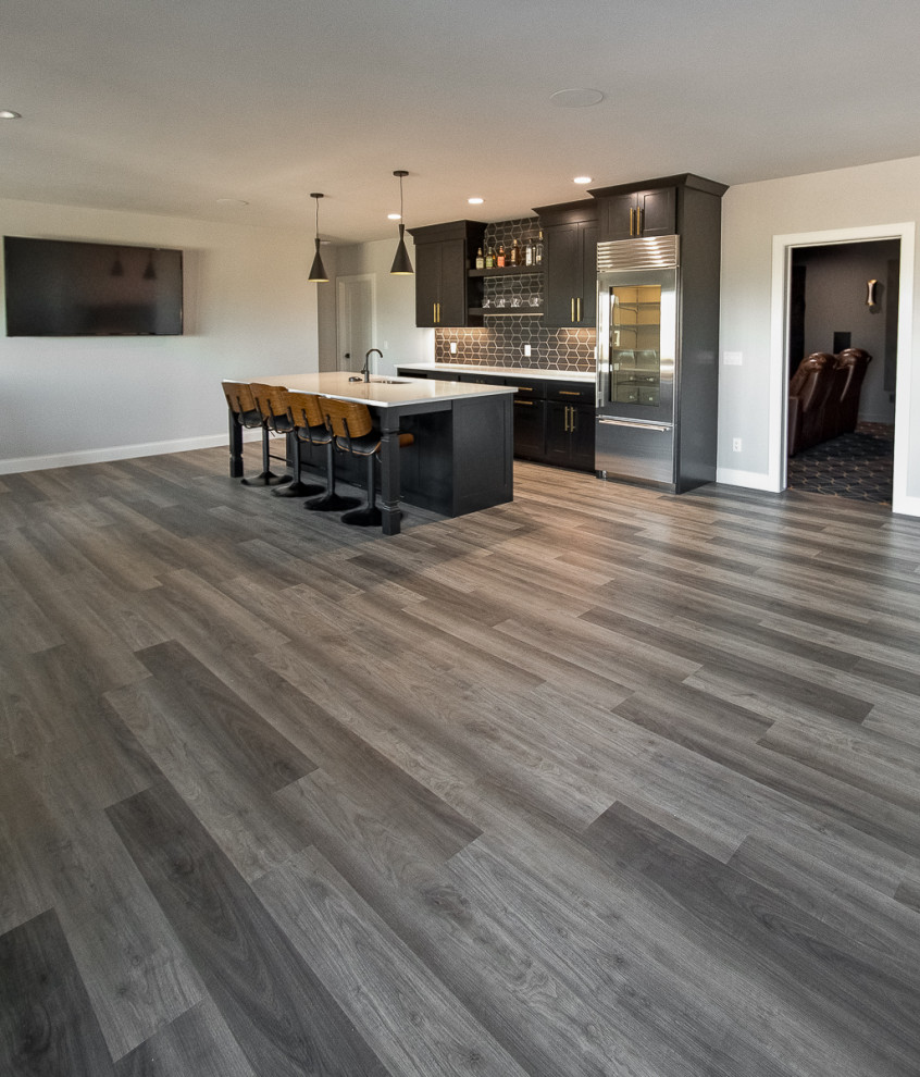 Home design - transitional home design idea