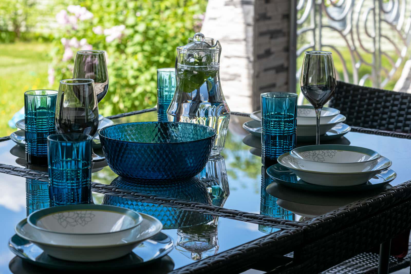 Беседка и терраса для Дмитрия Крылова. Первый Канал "На дачу! С Наташей Барбье"