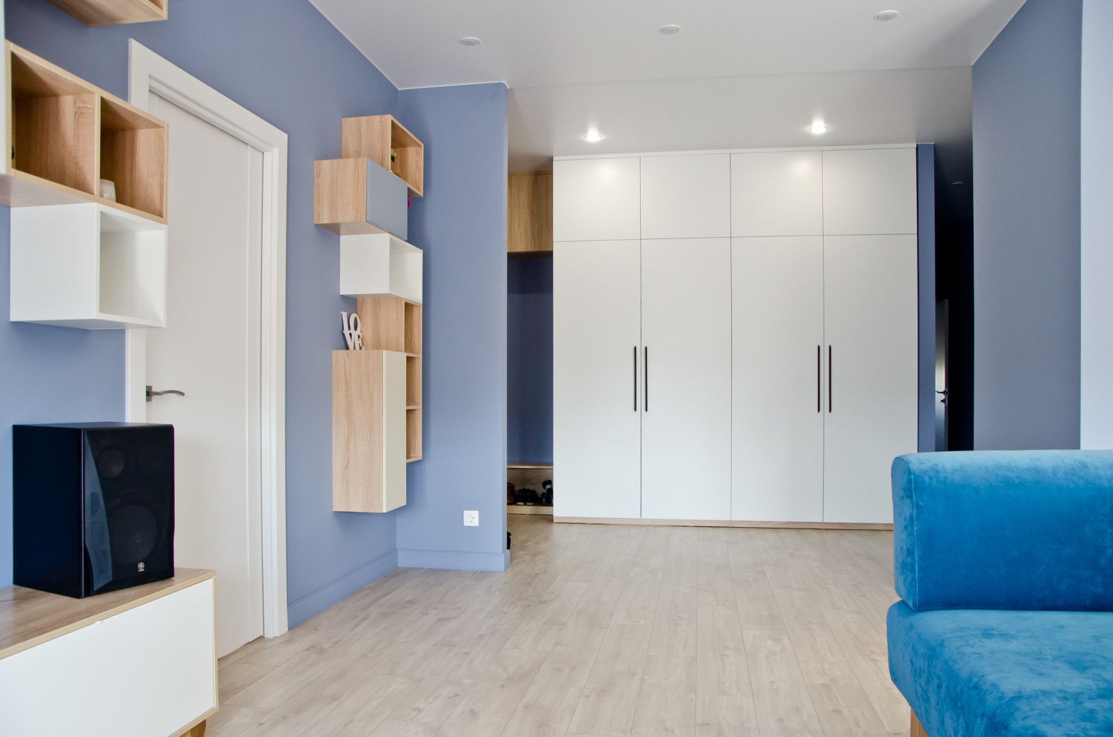 Квартира на пр. Осенний в "Лесной Поляне". Молодая современная семья.