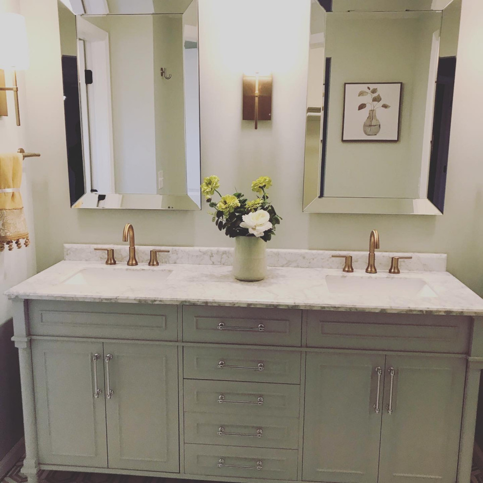 Photo of a mid-sized midcentury master bathroom in Cleveland with recessed-panel cabinets, grey cabinets, an open shower, white tile, white walls, marble floors, an undermount sink, marble benchtops, white floor and white benchtops.