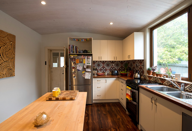 DIY curved ceiling eclectic-kitchen
