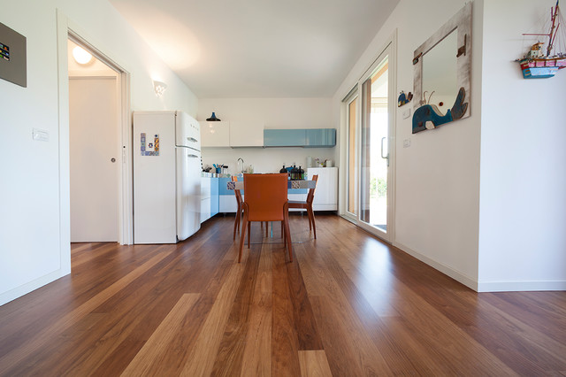 PAVIMENTAZIONE IN CABREUVA OPACO contemporary-living-room