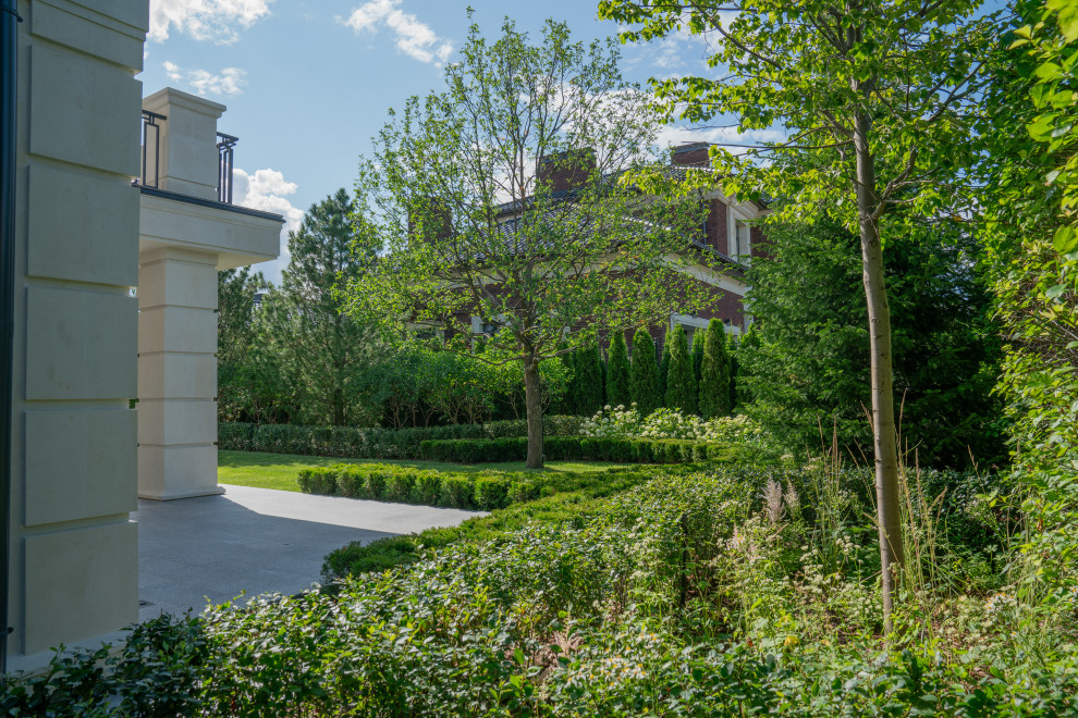 Ренессанс Парк 2022г