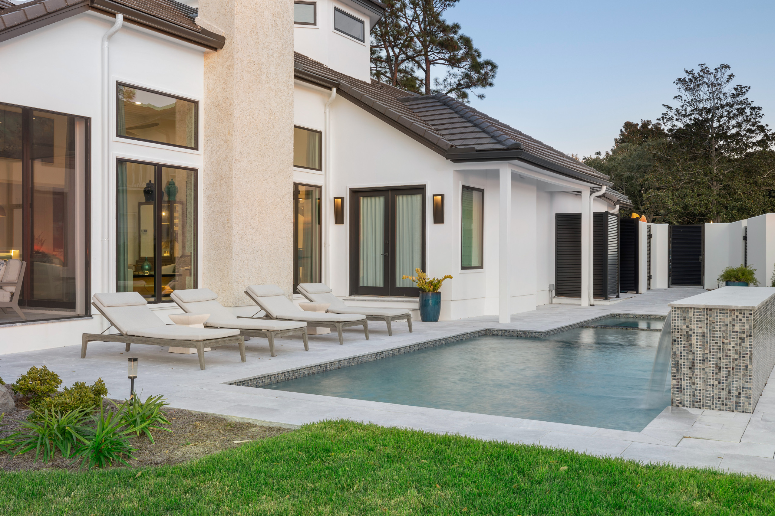 BAY VILLAS