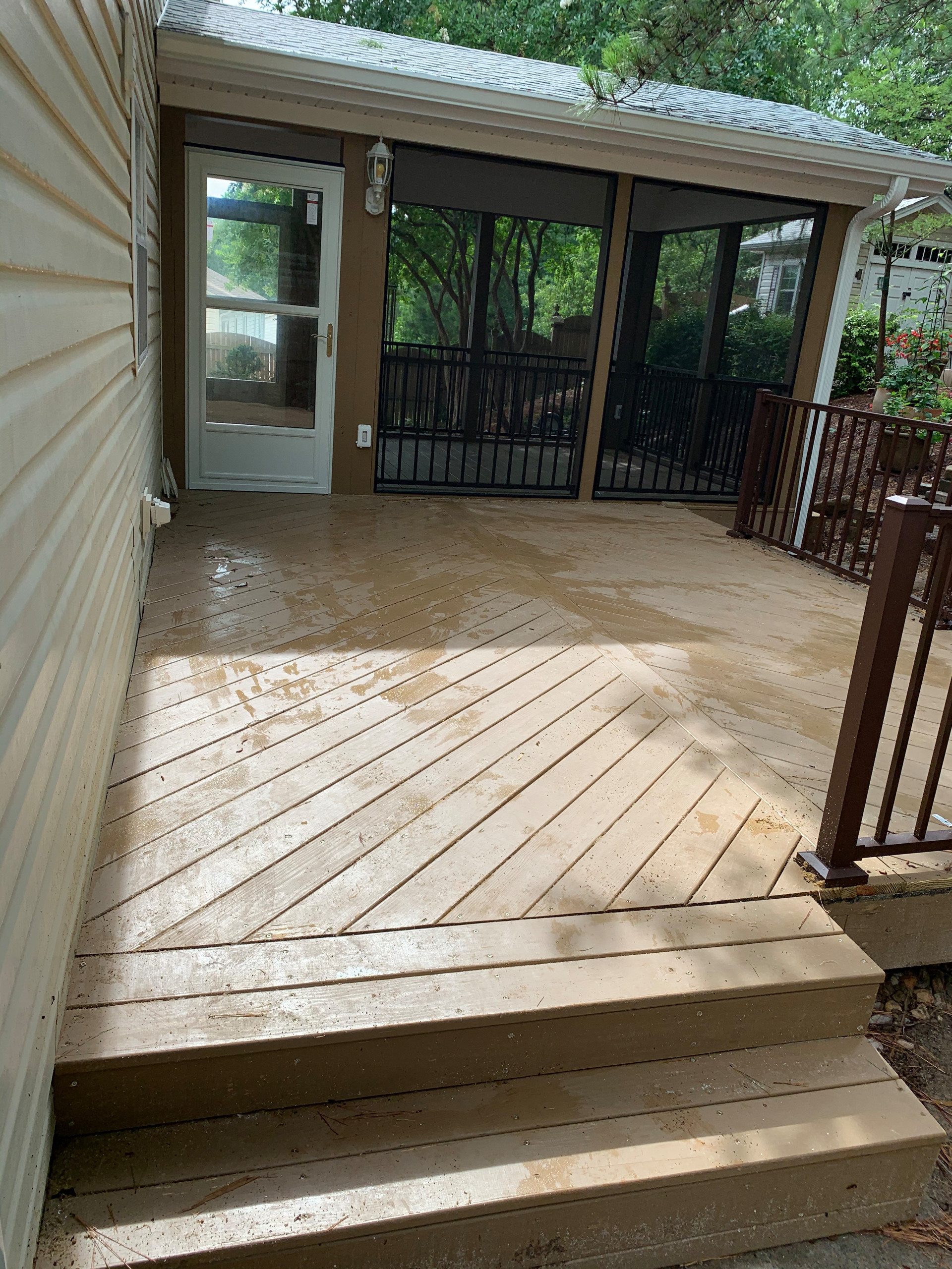 12x16 Screened Porch And 16 X 12 Deck