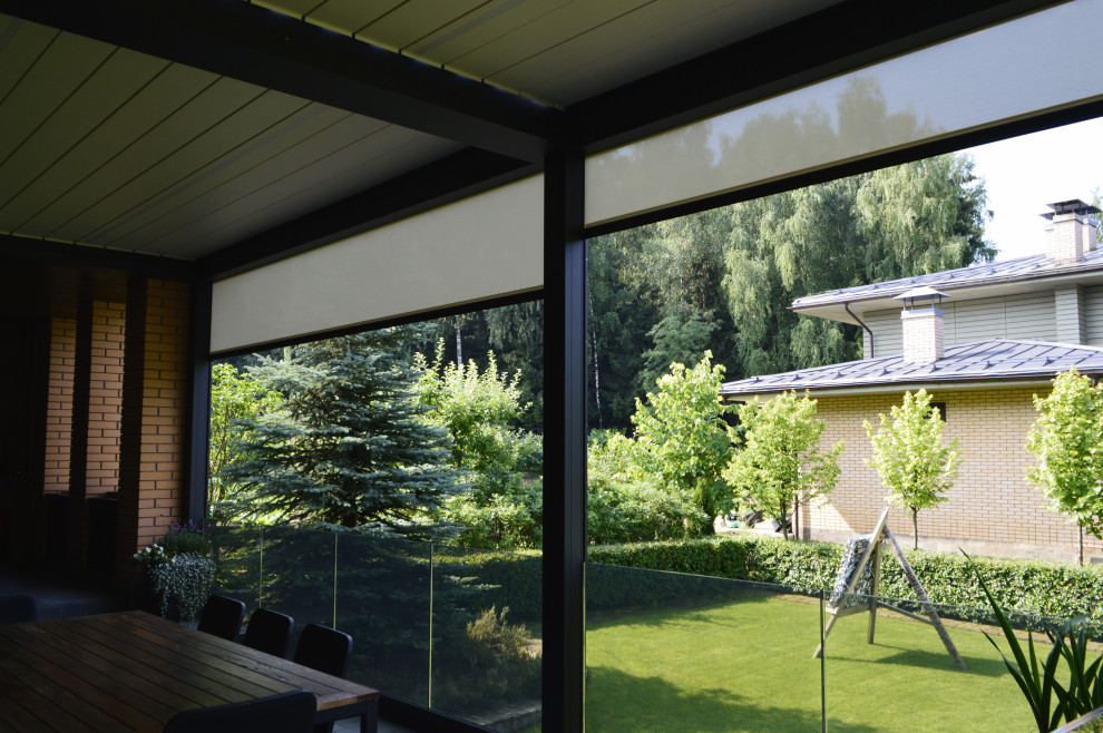 Сдвоенная биоклиматическая пергольная конструкция Renson Camargue