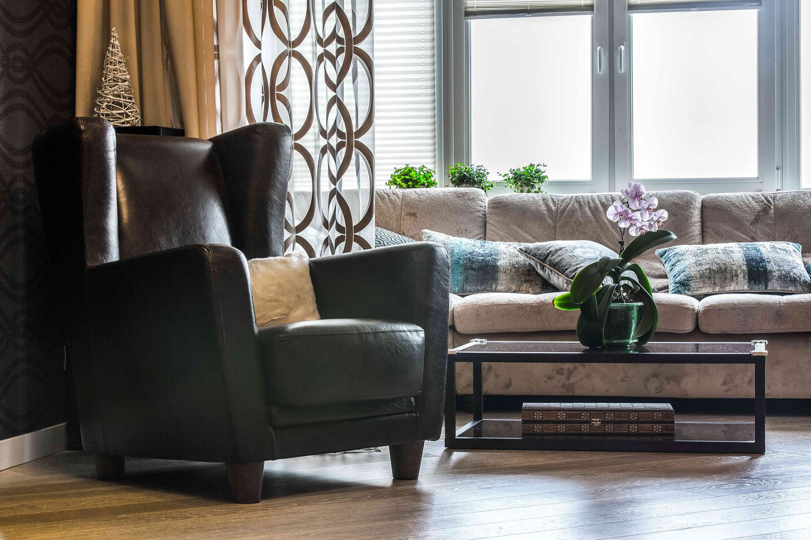 Интерьер с видом на Волгу