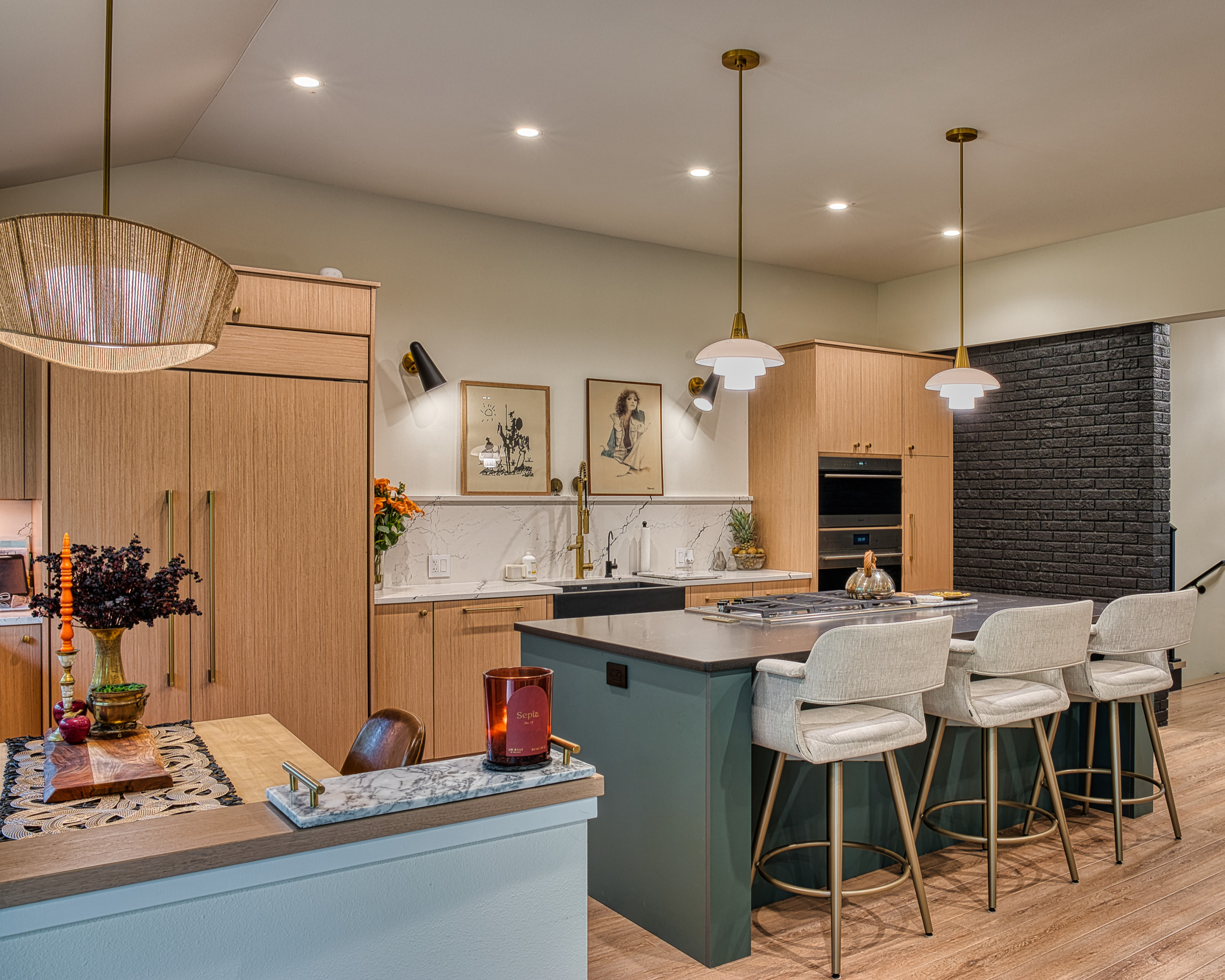 Kitchen - Dining Area