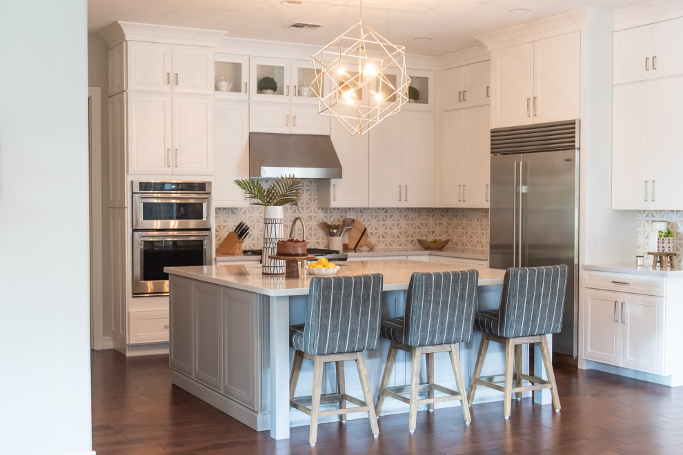 Inspiration for a transitional kitchen remodel in Phoenix