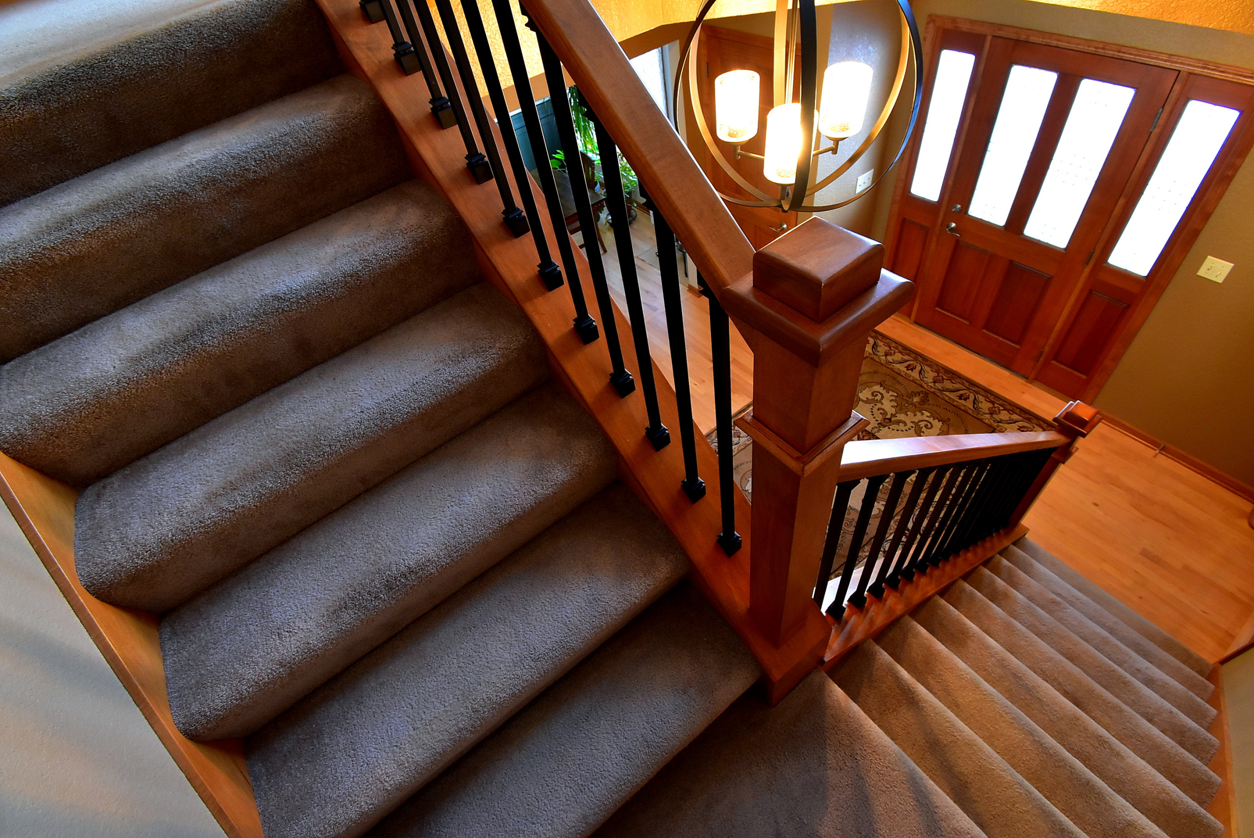 New Berlin Residence - Updated Handrail