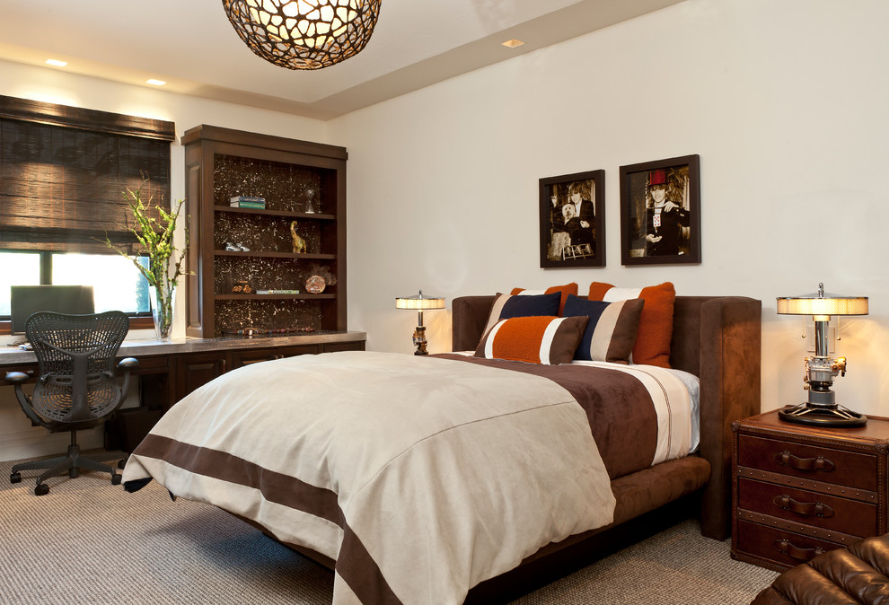 Design ideas for a large contemporary guest bedroom in Los Angeles with white walls and carpet.