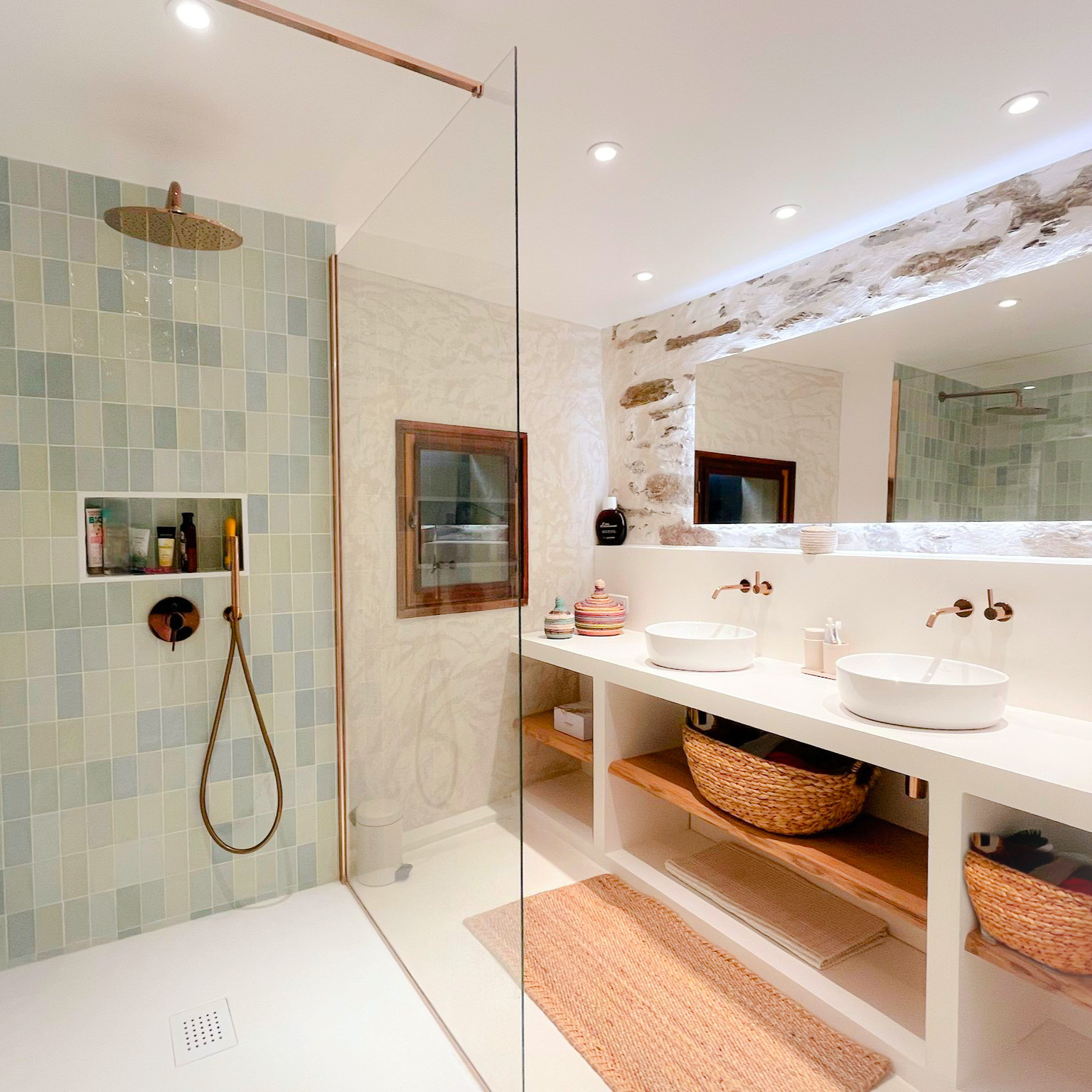 Salle de bain contemporaine